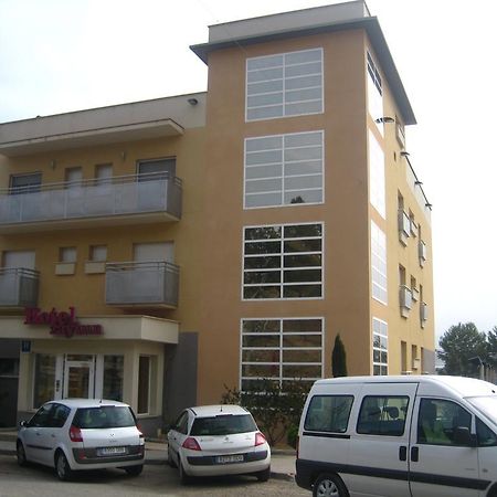 Hotel Zaytun Mequinenza Ngoại thất bức ảnh