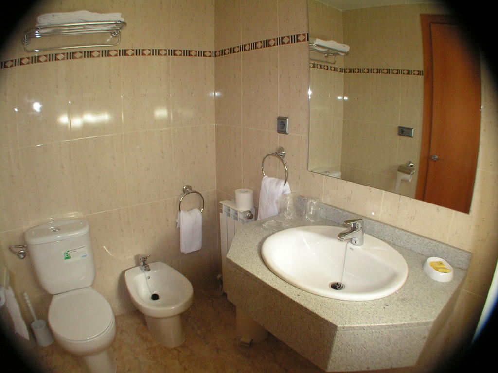 Hotel Zaytun Mequinenza Phòng bức ảnh