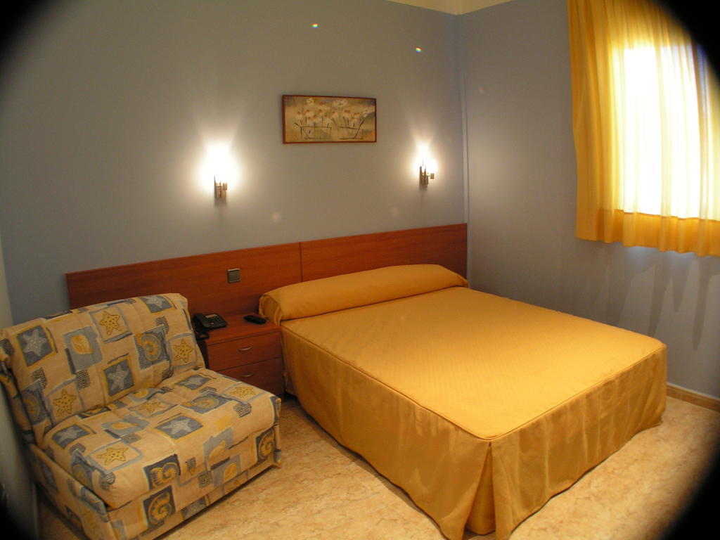Hotel Zaytun Mequinenza Phòng bức ảnh